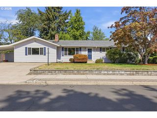 3470 HYACINTH St, Eugene, OR 97404