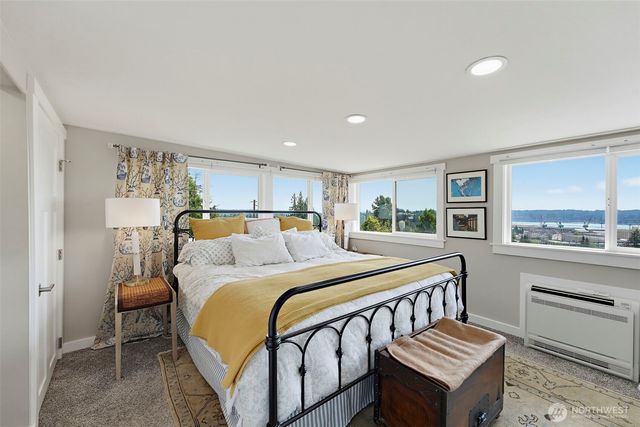 205 S Hartford, Bremerton, WA 98312