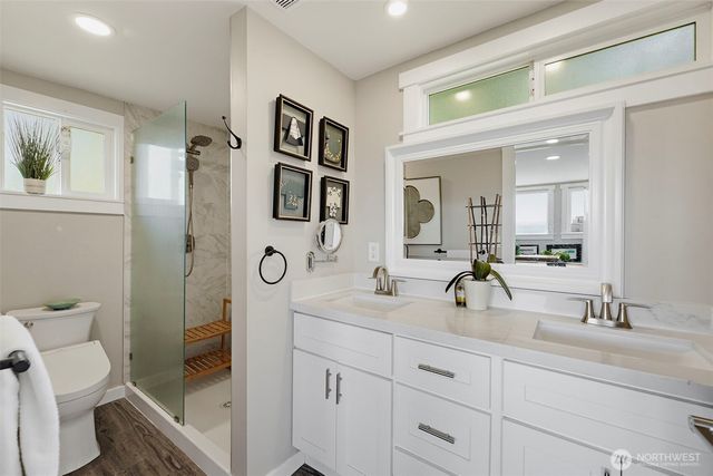 205 S Hartford, Bremerton, WA 98312