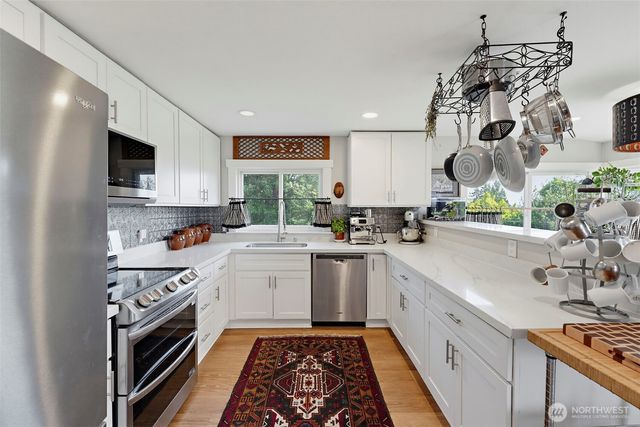 205 S Hartford, Bremerton, WA 98312