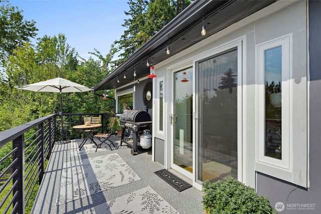 205 S Hartford, Bremerton, WA 98312