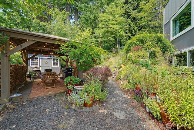 205 S Hartford, Bremerton, WA 98312