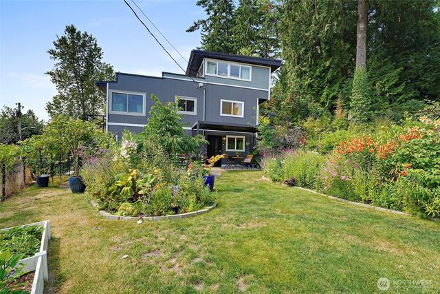 205 S Hartford, Bremerton, WA 98312