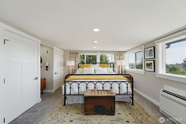 205 S Hartford, Bremerton, WA 98312