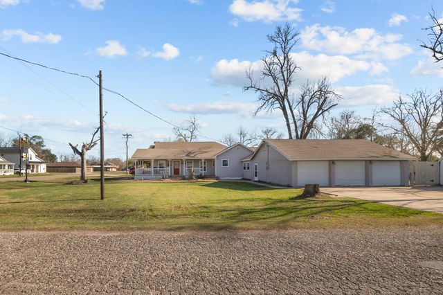 2006 Main Street, Danbury, TX 77534