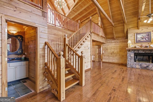 221 Laurel Circle, Dahlonega, GA 30533