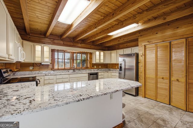 221 Laurel Circle, Dahlonega, GA 30533