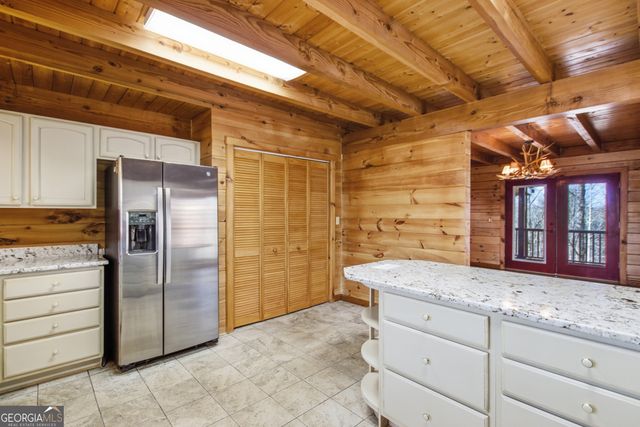 221 Laurel Circle, Dahlonega, GA 30533