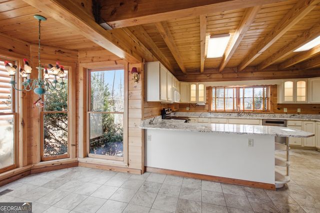 221 Laurel Circle, Dahlonega, GA 30533