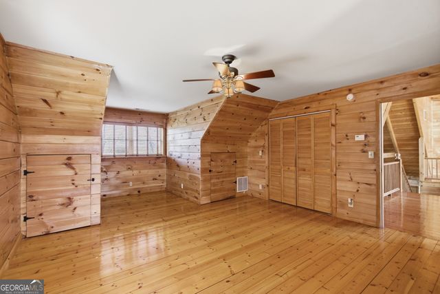 221 Laurel Circle, Dahlonega, GA 30533