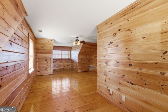 221 Laurel Circle, Dahlonega, GA 30533