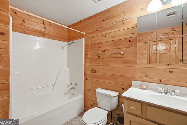 221 Laurel Circle, Dahlonega, GA 30533