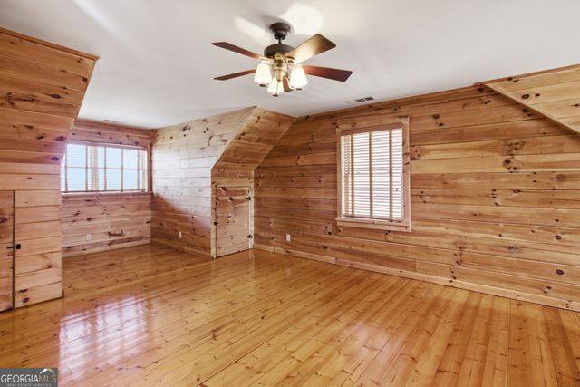 221 Laurel Circle, Dahlonega, GA 30533