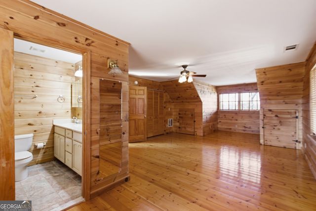 221 Laurel Circle, Dahlonega, GA 30533