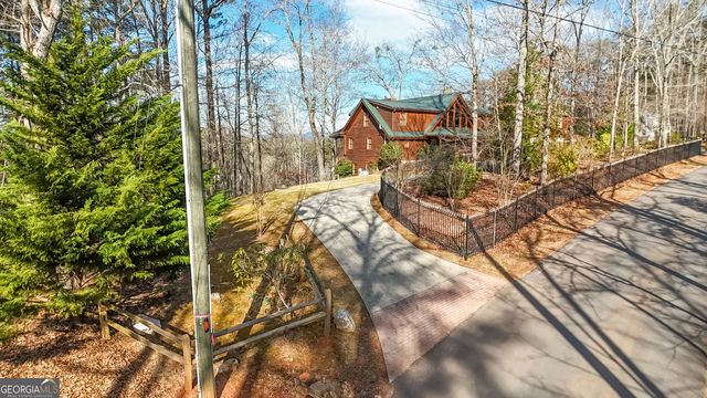 221 Laurel Circle, Dahlonega, GA 30533