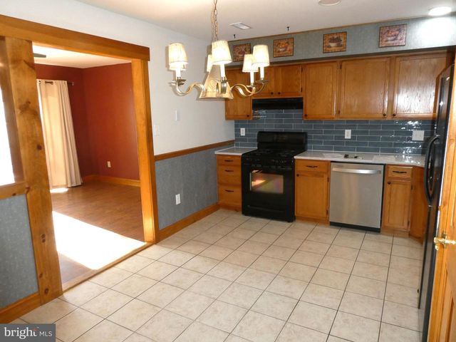 121 CROSLEY DR, Atco, NJ 08004