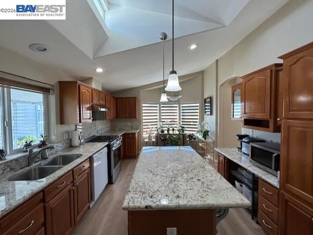 1200 W Winton 71, Hayward, CA 94545