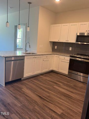 2318 Gathering Square Court, Fuquay Varina, NC 27526