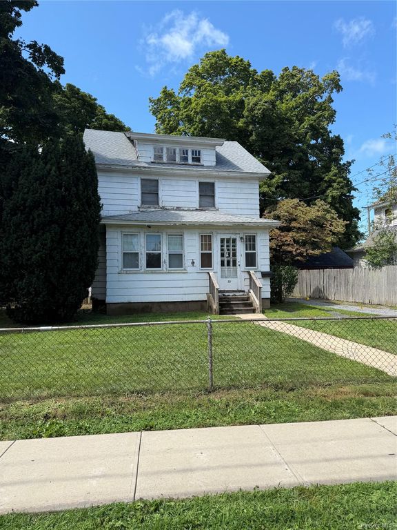39 Broadway, Greenlawn, NY 11740 — photo 2