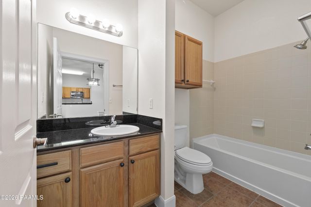 201 Settlers Trace Boulevard Apt 1405, Lafayette, LA 70508