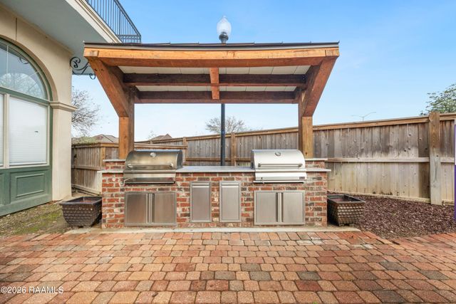 201 Settlers Trace Boulevard Apt 1405, Lafayette, LA 70508