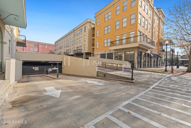 201 Settlers Trace Boulevard Apt 1405, Lafayette, LA 70508