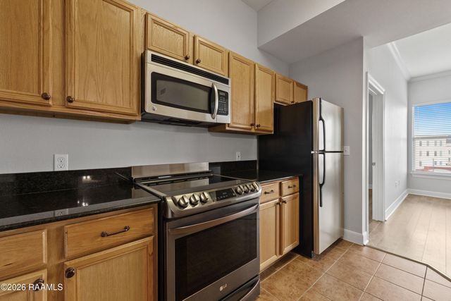 201 Settlers Trace Boulevard Apt 1405, Lafayette, LA 70508