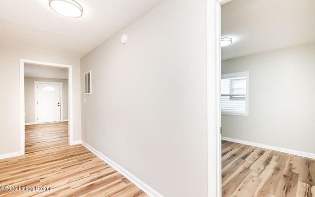 635 Lynn St, Louisville, KY 40217