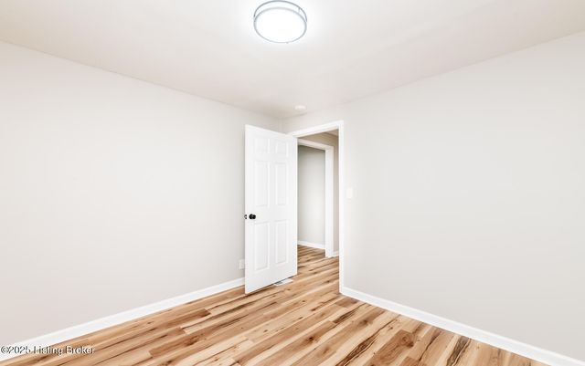 635 Lynn St, Louisville, KY 40217