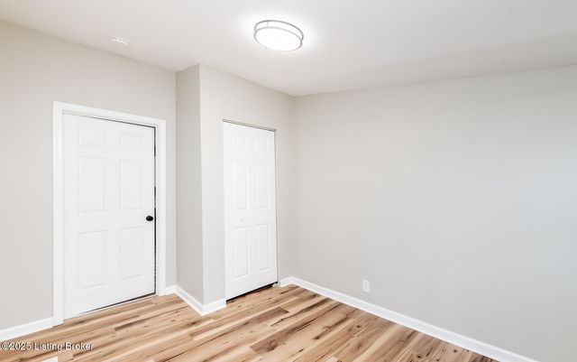 635 Lynn St, Louisville, KY 40217