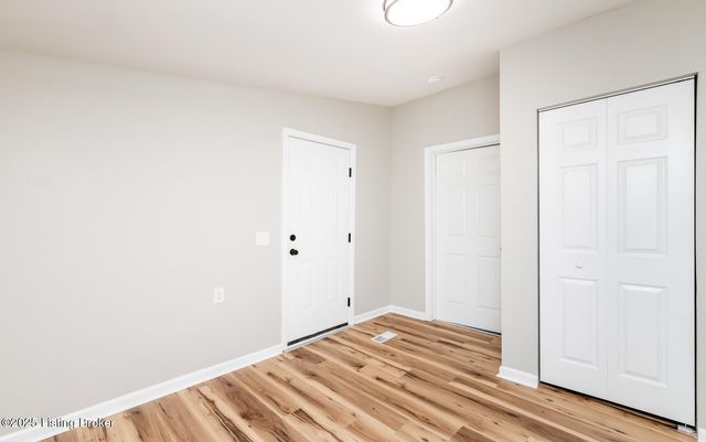 635 Lynn St, Louisville, KY 40217