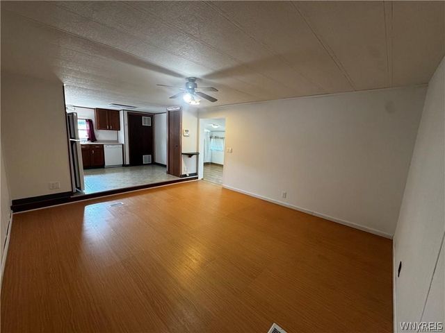 288 Fox Hunt Drive, Lockport Town, NY 14094