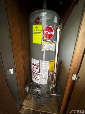 288 Fox Hunt Drive, Lockport Town, NY 14094