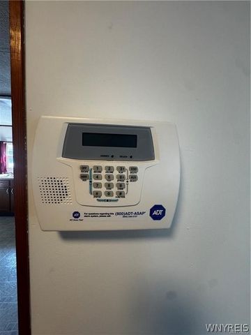 288 Fox Hunt Drive, Lockport Town, NY 14094