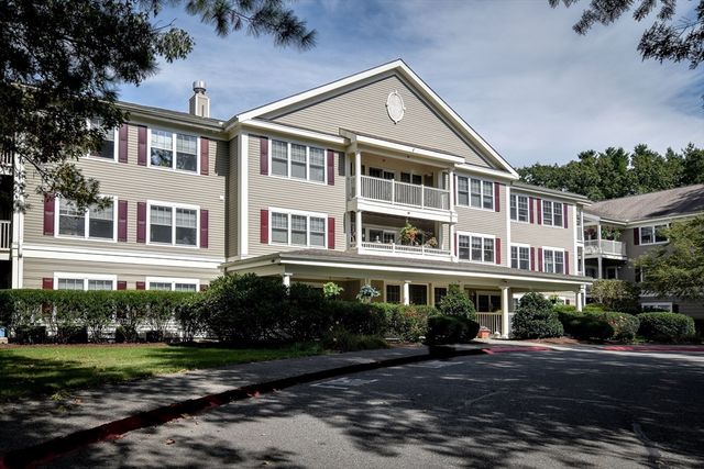 34 Meeting House Lane 114, Stow, MA 01775