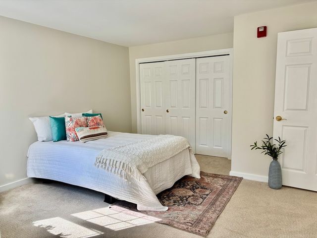 34 Meeting House Lane 114, Stow, MA 01775