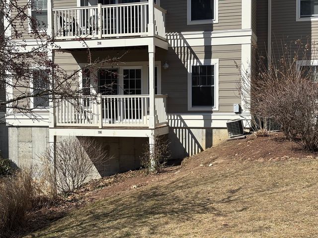 34 Meeting House Lane 114, Stow, MA 01775