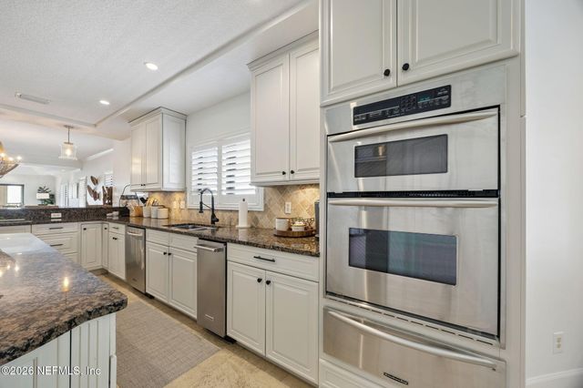 349 1ST Street S 301, Jacksonville Beach, FL 32250