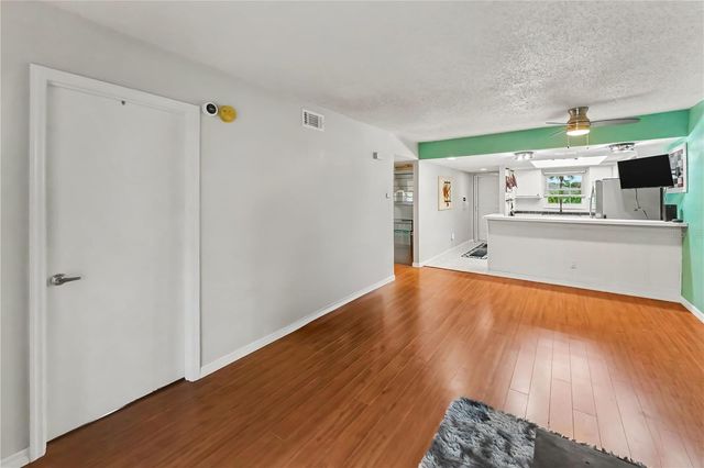 12900 VONN ROAD E204, Largo, FL 33774