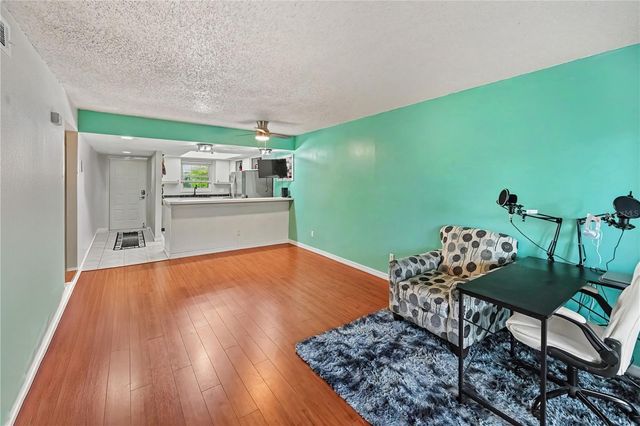 12900 VONN ROAD E204, Largo, FL 33774