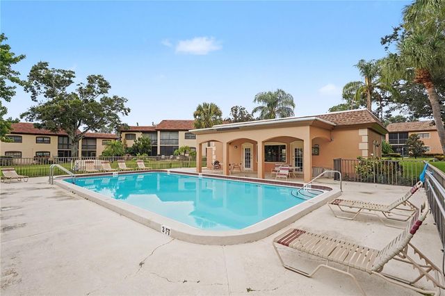 12900 VONN ROAD E204, Largo, FL 33774