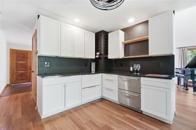 2798 Parakeet Lane, Beavercreek, OH 45434