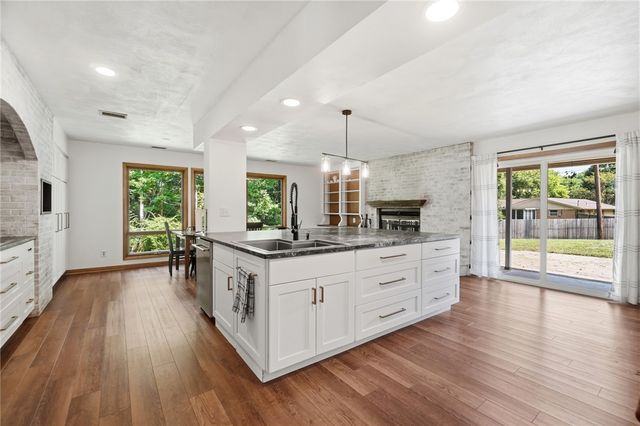 2798 Parakeet Lane, Beavercreek, OH 45434