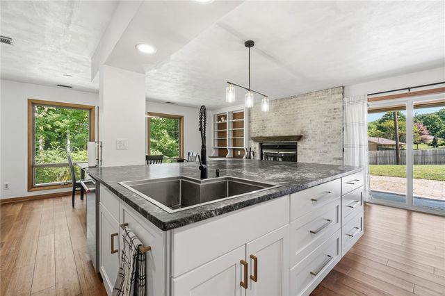 2798 Parakeet Lane, Beavercreek, OH 45434