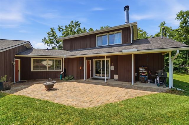 2798 Parakeet Lane, Beavercreek, OH 45434
