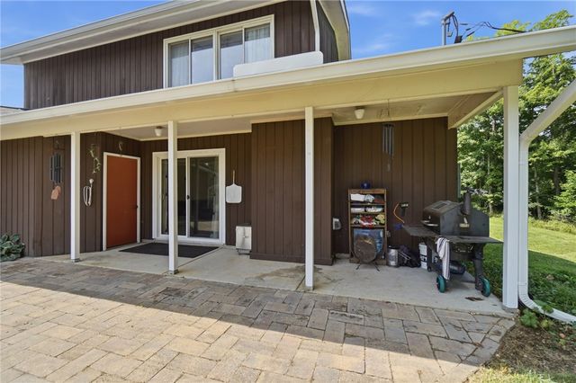 2798 Parakeet Lane, Beavercreek, OH 45434