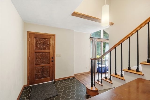 2798 Parakeet Lane, Beavercreek, OH 45434