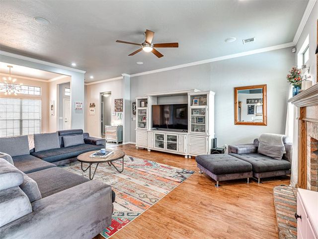 3204 Maple Lane, Moore, OK 73170