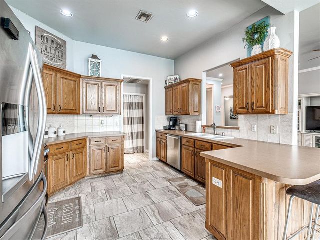 3204 Maple Lane, Moore, OK 73170