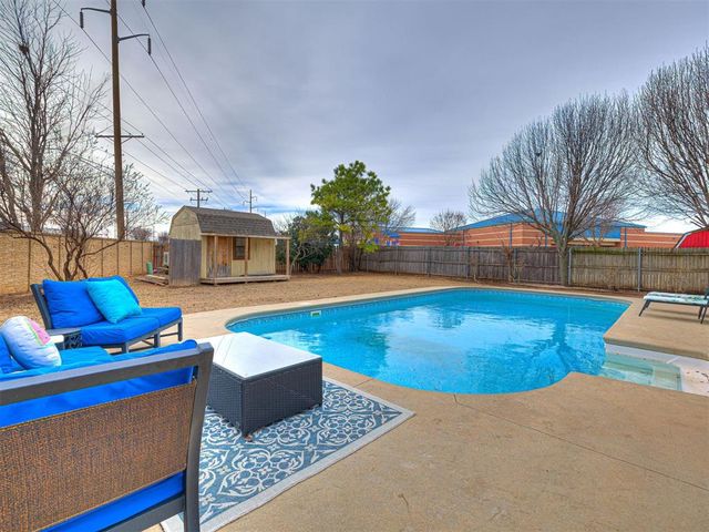 3204 Maple Lane, Moore, OK 73170